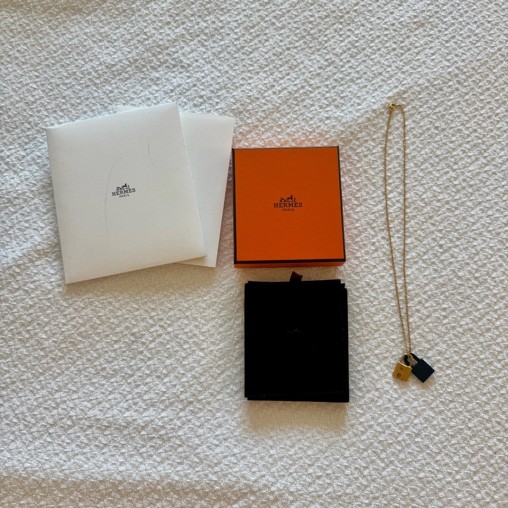 Hermès O’kelly Pendant small model
